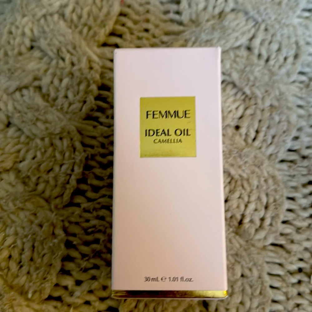 FEMMUE CAMELLIA IDEAL CONCENTRATE OIL ELIXIR ABSORPTION NUTRIENT-RICH